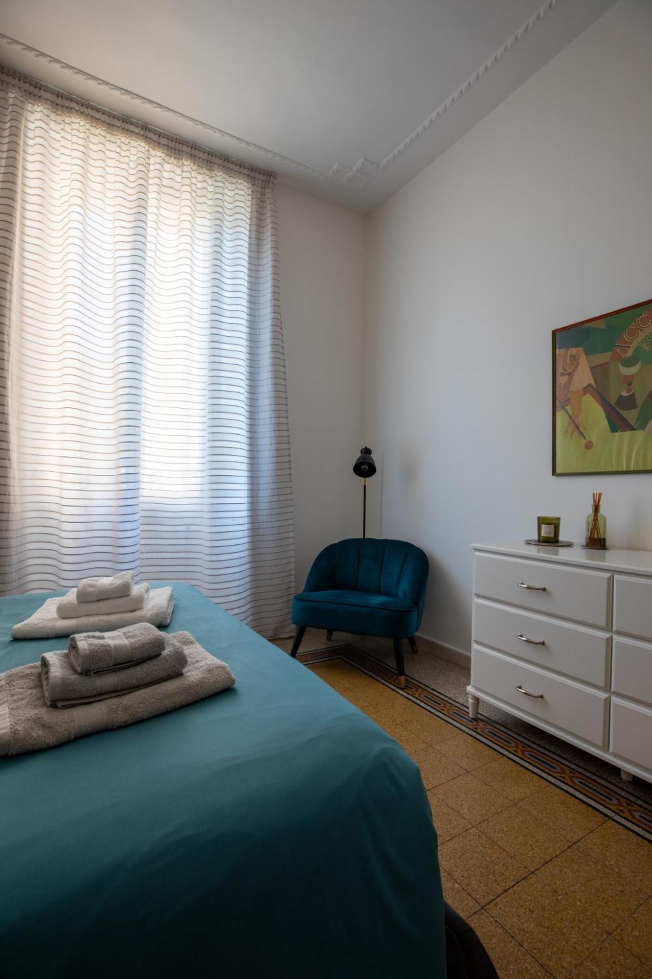 Apartment Urbanpiramide - *